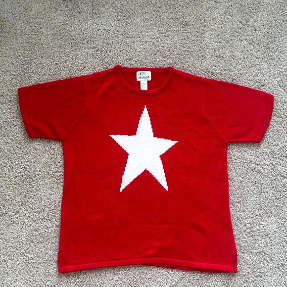The Quacker Factory S/S Star Sweater in Red - Picture 1 of 9